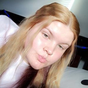 Meet your Posher, Lacey